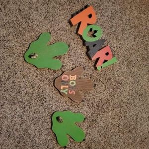 Dinosaur wall decor Lot
